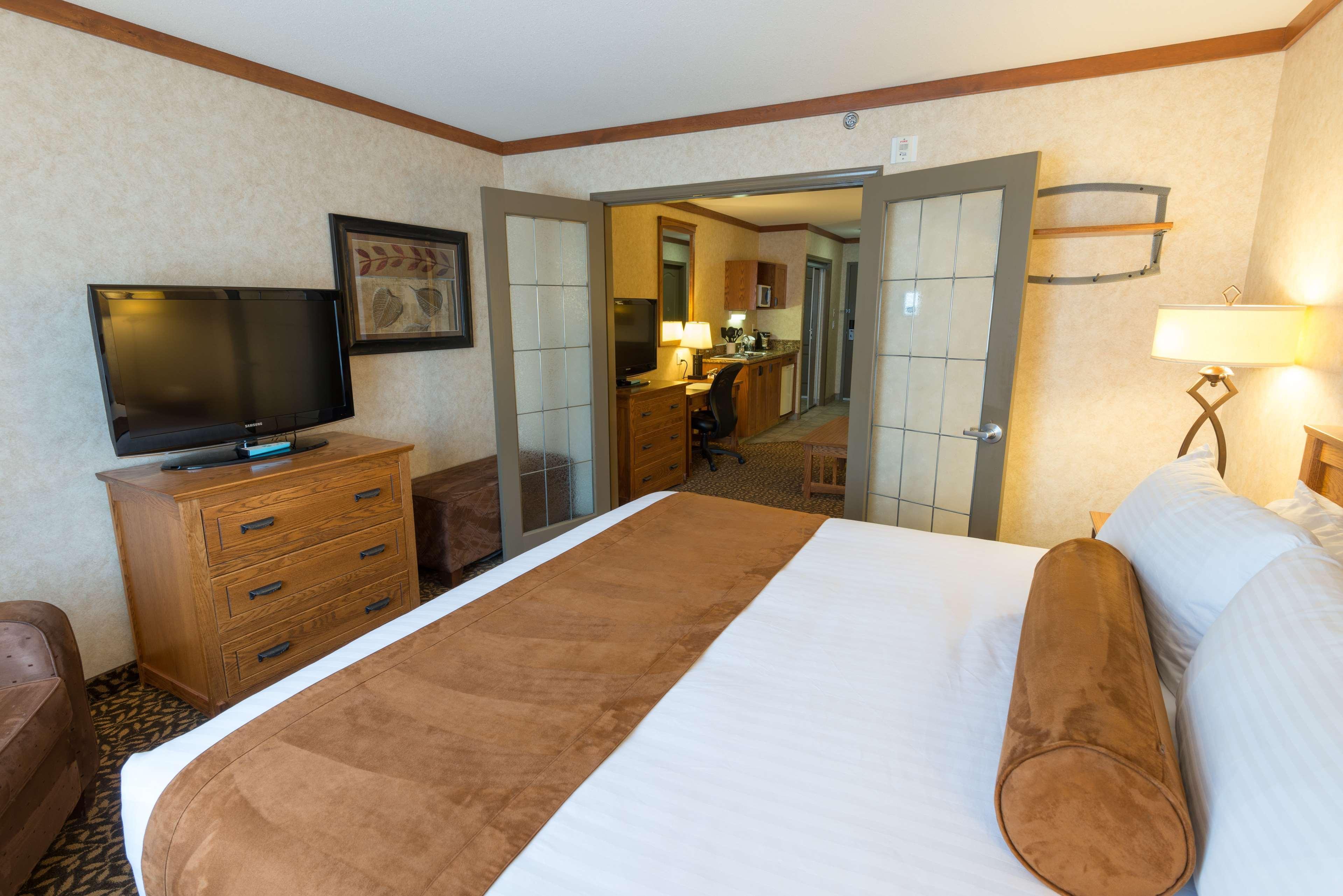 Best Western Plus Fernie Mountain Lodge Exterior photo